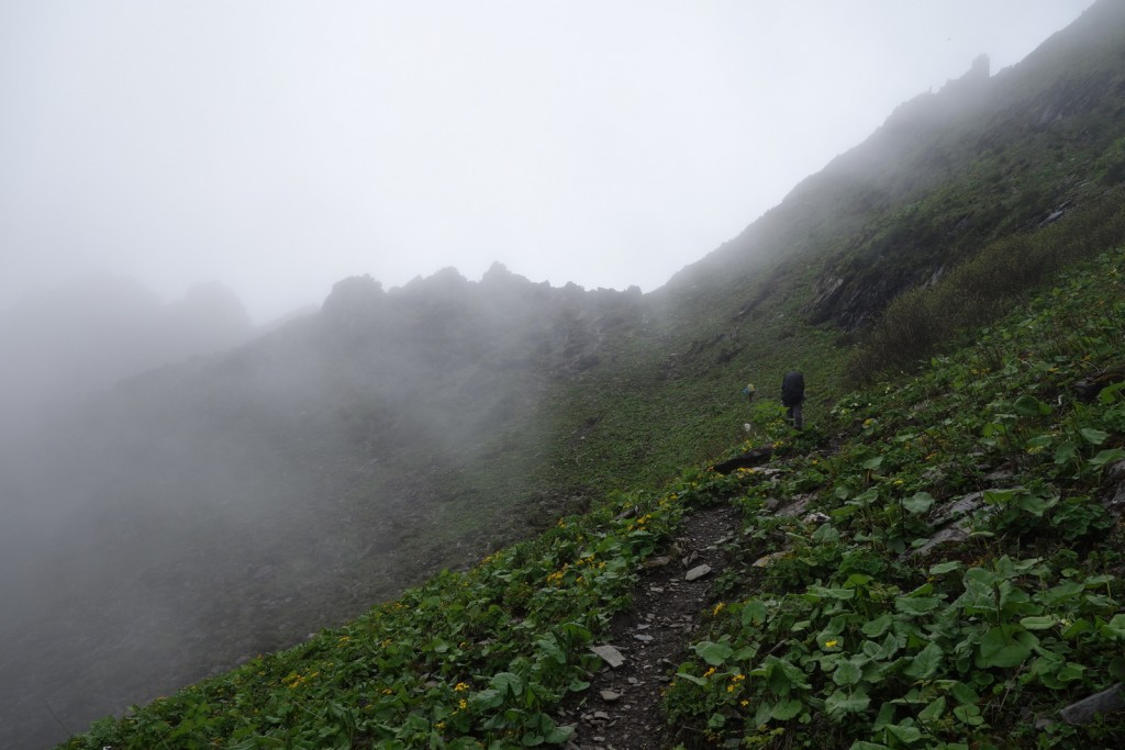 冲向石招垭口-来自江南相机